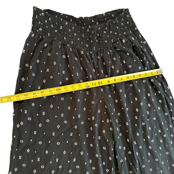 Torrid Pants Womens Black Print Wide Leg Plus Trousers Flowy Pockets size 1R - Picture 15 of 17